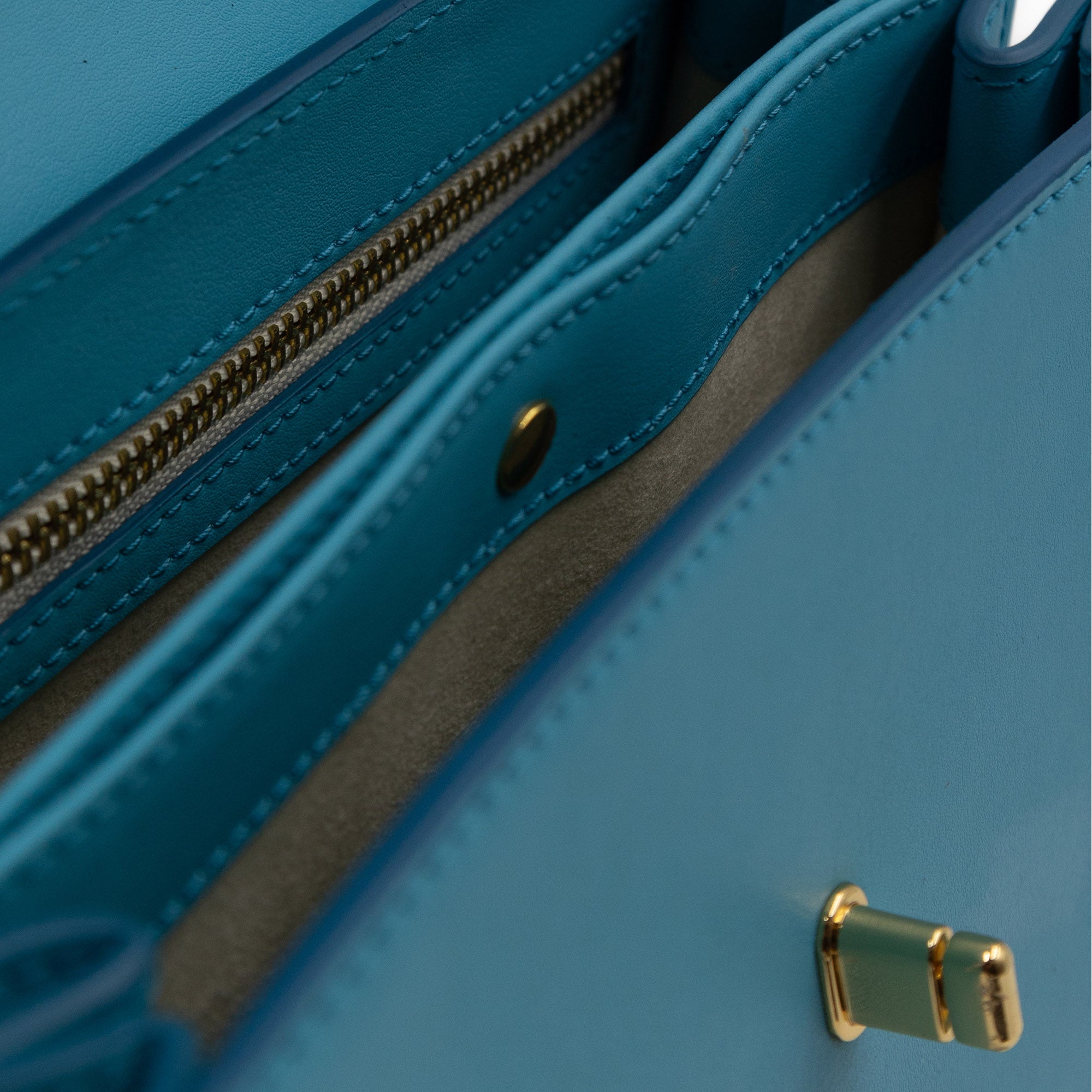 RENEN BB with gold buckle