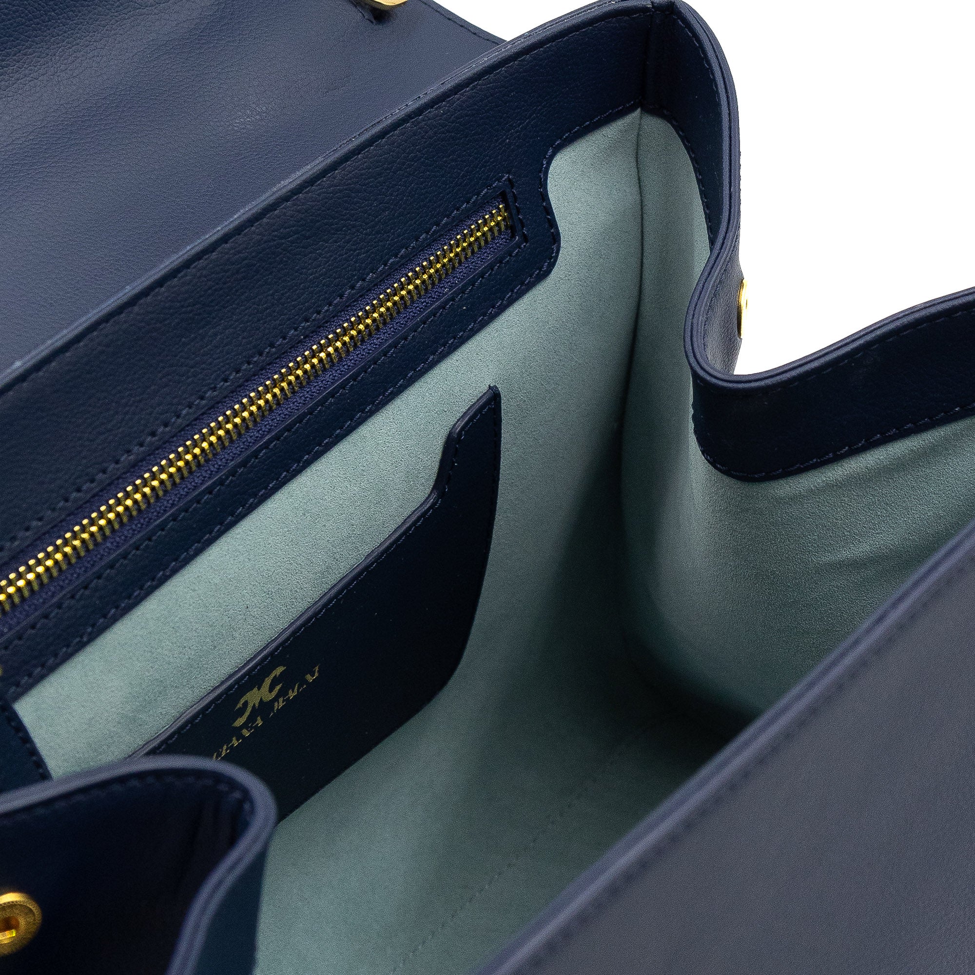 Paget star with crystal lock